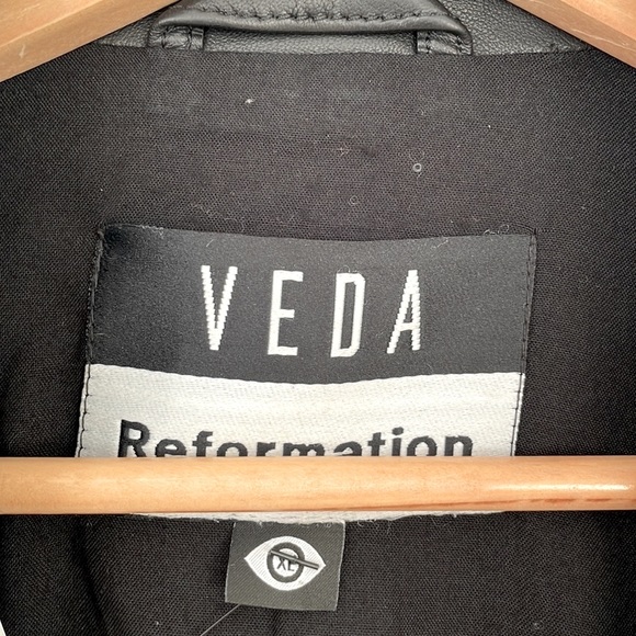 Reformation x VEDA Oversized Soft Leather Blazer – XL – Black - Picture 3 of 4